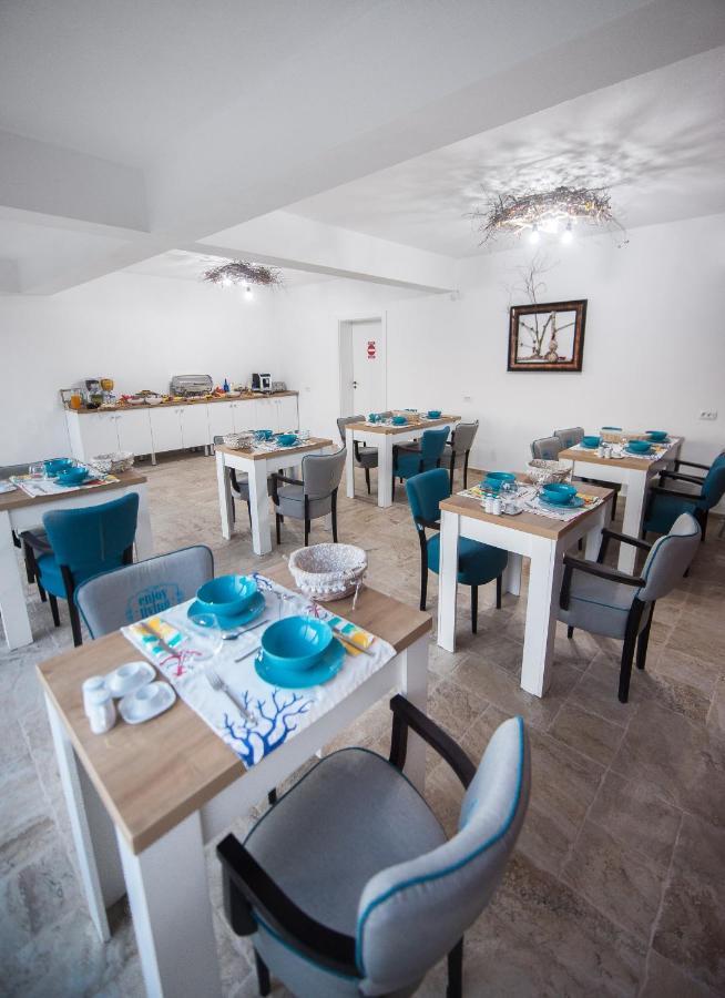 Отель Boutique 23 Дуэзечи-ши-Трей Аугуст Экстерьер фото